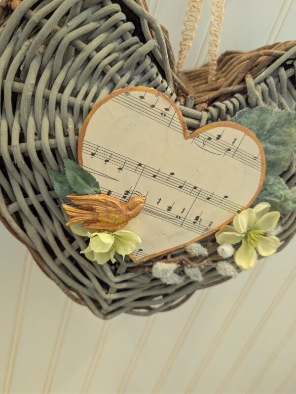 Double Sided Heart Basket Storage Wall Art Wreath