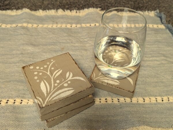 Painted Wood Coaster Set Bayberry design